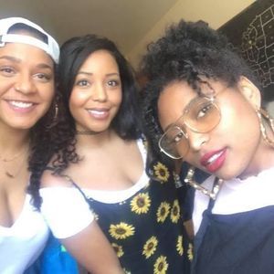 Meet your Posher, Briana